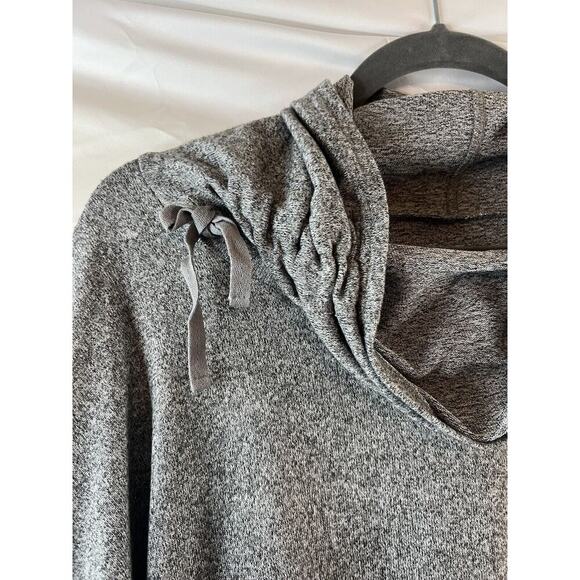 St. John Bay Womens Atheltic Pullover Sweater Size Large - Picture 3 of 4